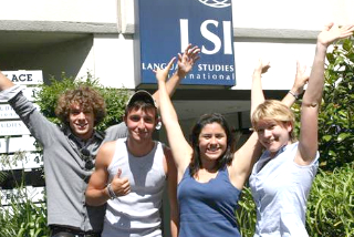 【LSI】色々な国から来た仲間と出会える！歴史校の質の高い教育で英語力をあげよう！